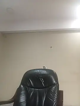 LovelyHughes online show from January 9, 2:13 pm