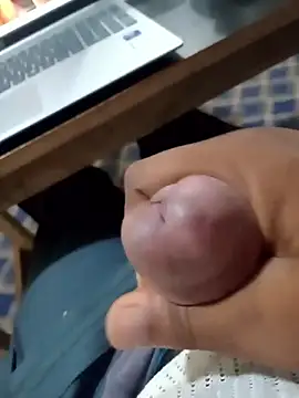 LovelyHughes online show from January 8, 11:11 pm