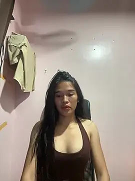 Snapshot of wet_princess69x chatting on July 15, 4:03 pm wet princess69x online show from July 15, 4:03 pm