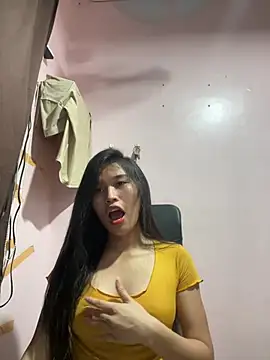 Snapshot of wet_princess69x chatting on June 24, 3:32 pm wet princess69x online show from June 24, 3:32 pm