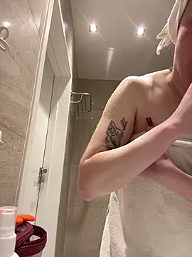 TomilaSi online show from April 5, 6:25 pm