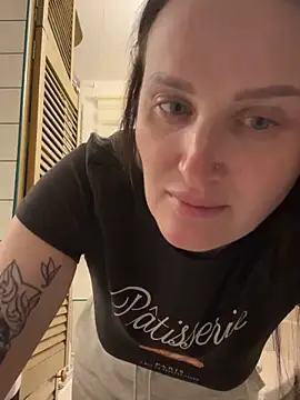 TomilaSi online show from February 25, 10:42 pm