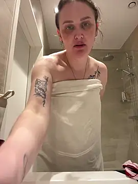 TomilaSi online show from April 2, 7:20 pm