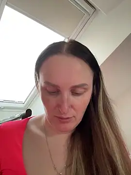 Snapshot of TomilaSi chatting on June 11, 6:38 pm TomilaSi online show from June 11, 6:38 pm