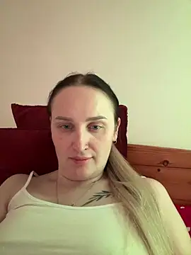 TomilaSi online show from February 9, 11:47 pm