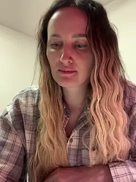 TomilaSi online show from November 25, 6:52 pm