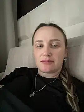 TomilaSi online show from April 4, 10:44 am