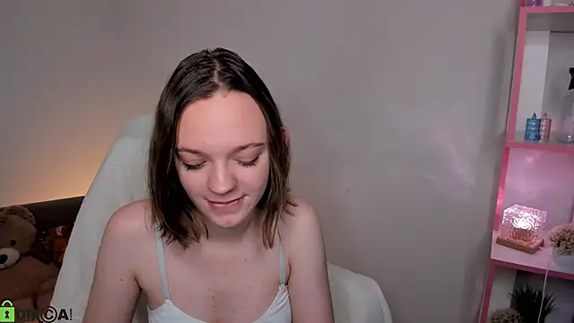 Olivia Riesz online show from December 14, 1:45 am