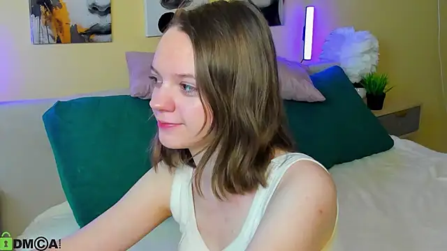 Olivia Riesz online show from March 27, 1:14 am