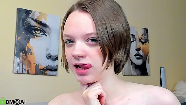 Olivia Riesz online show from May 12, 1:13 am