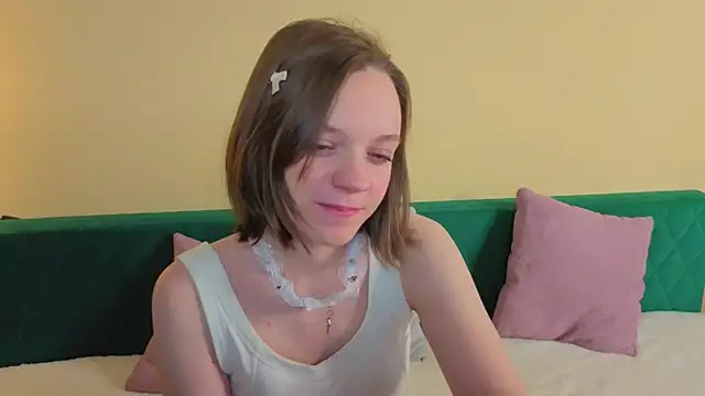 Olivia Riesz online show from January 14, 1:42 am