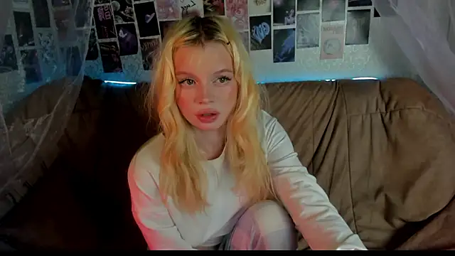 AlysaMeow online show from March 13, 10:37 pm