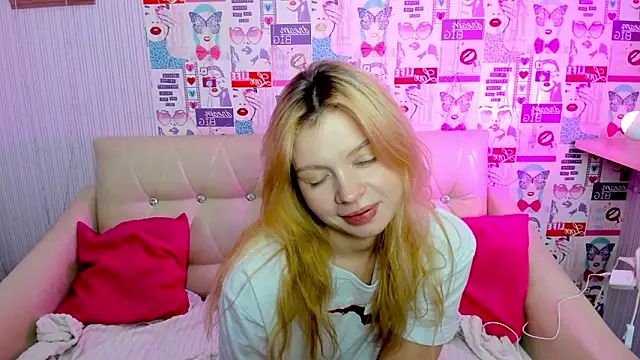 AlysaMeow online show from December 5, 6:50 pm