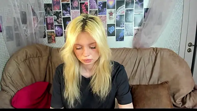 AlysaMeow online show from February 5, 1:51 pm