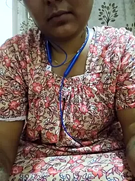 Tamil Smiley Queen online show from November 24, 1:55 pm