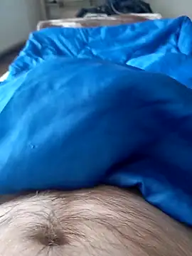 Snapshot of tomas111k chatting on March 1, 6:46 am tomas111k online show from March 1, 6:46 am