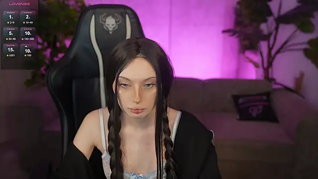 Dacota love online show from April 6, 10:27 am