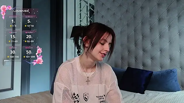 SharaSauer online show from March 20, 1:06 am