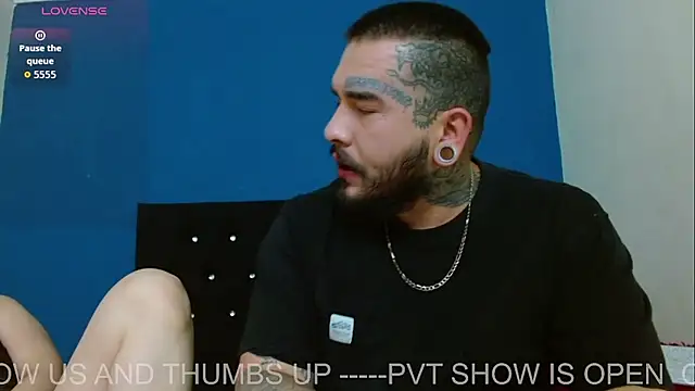 Snapshot of ARIA_AND_NICK chatting on July 12, 11:05 pm ARIA AND NICK online show from July 12, 11:05 pm