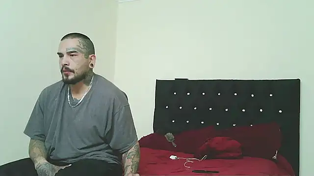 ARIA AND NICK online show from February 1, 12:53 am