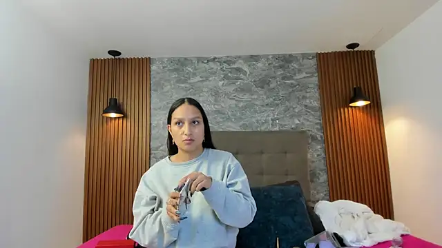 ariawhite1 online show from November 28, 11:10 am