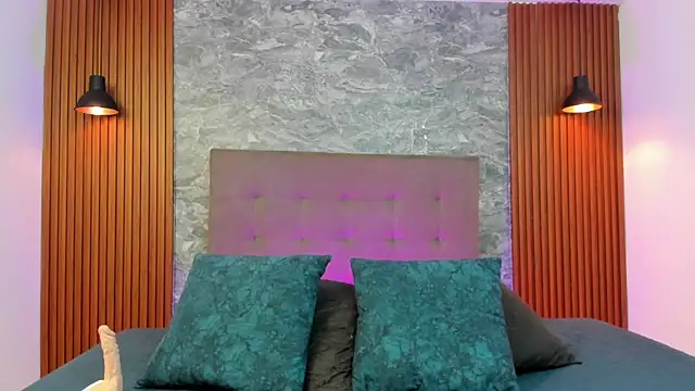 ariawhite1 online show from November 25, 11:32 am