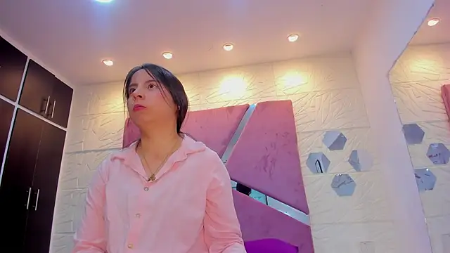 sol-angel online show from May 6, 3:49 pm