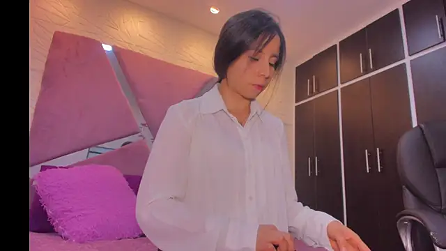 Snapshot of sol-angel chatting on June 12, 4:05 pm sol-angel online show from June 12, 4:05 pm