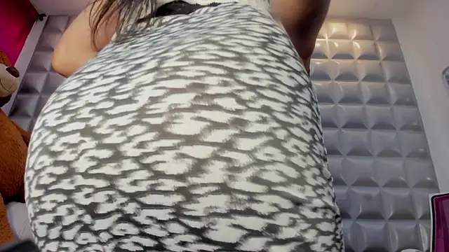 sol-angel online show from February 10, 4:06 pm