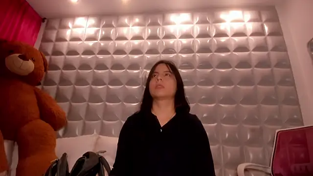 sol-angel online show from March 19, 3:56 pm