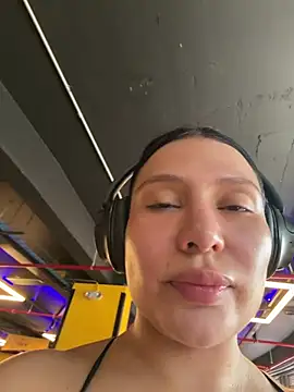 Snapshot of Melibahamon_ chatting on May 26, 5:22 pm Melibahamon online show from May 26, 5:22 pm