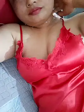 Snapshot of mai-mai-97 chatting on May 21, 8:17 pm mai-mai-97 online show from May 21, 8:17 pm