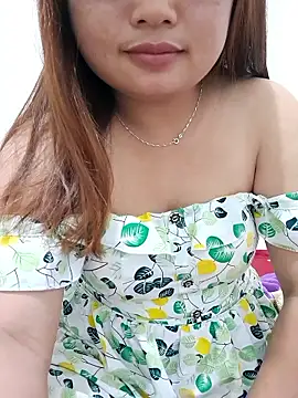 Snapshot of mai-mai-97 chatting on May 4, 5:38 pm mai-mai-97 online show from May 4, 5:38 pm