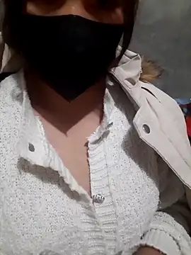 mai-mai-97 online show from December 3, 3:00 pm