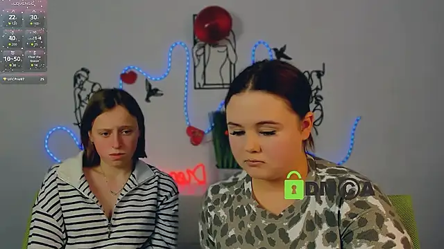 candy flossie1 online show from February 14, 7:19 am