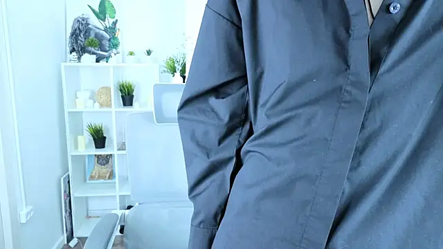 YugoAsian online show from December 4, 8:41 pm