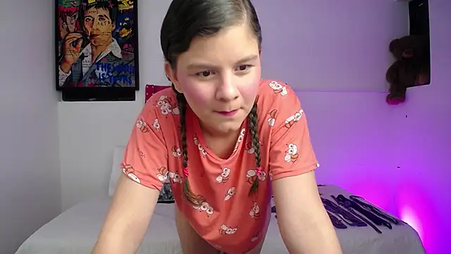 AmayaVale online show from December 4, 11:20 am