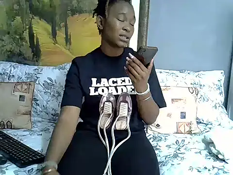 JuicyEbonyGoddess online show from December 1, 11:33 am