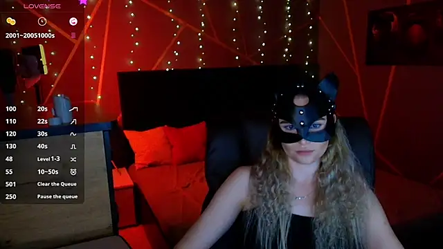 Snapshot of _Sweet__Cat_ chatting on April 30, 12:01 pm Sweet Cat online show from April 30, 12:01 pm