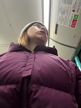 Snapshot of Brooke_lover chatting on February 25, 6:52 pm Brooke lover online show from February 25, 6:52 pm