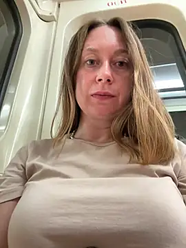 Snapshot of Brooke_lover chatting on June 30, 7:03 pm Brooke lover online show from June 30, 7:03 pm