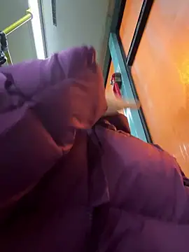 Brooke lover online show from March 4, 7:10 pm