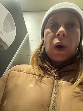 Brooke lover online show from March 21, 7:09 am