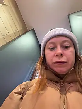 Brooke lover online show from April 28, 7:40 pm
