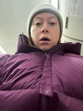 Snapshot of Brooke_lover chatting on February 22, 7:04 pm Brooke lover online show from February 22, 7:04 pm