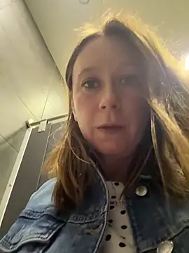 Brooke lover online show from May 22, 7:17 am