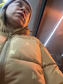 Brooke lover online show from March 20, 7:04 pm