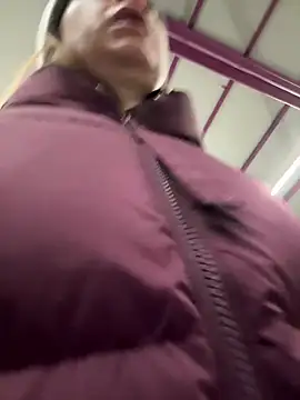 Snapshot of Brooke_lover chatting on February 14, 7:03 pm Brooke lover online show from February 14, 7:03 pm