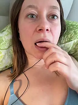 Snapshot of Brooke_lover chatting on February 20, 6:26 am Brooke lover online show from February 20, 6:26 am