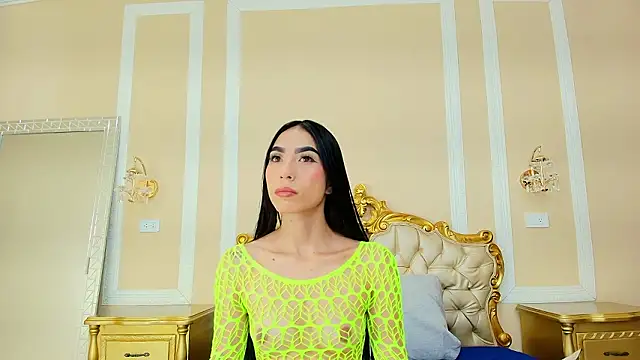 HallieStone online show from February 12, 1:55 pm